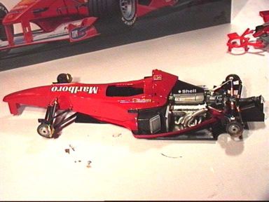f1_2000_14.jpg (21681 Byte)