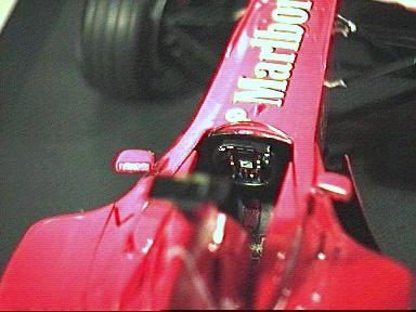 f1_2000_31.jpg (19368 Byte)